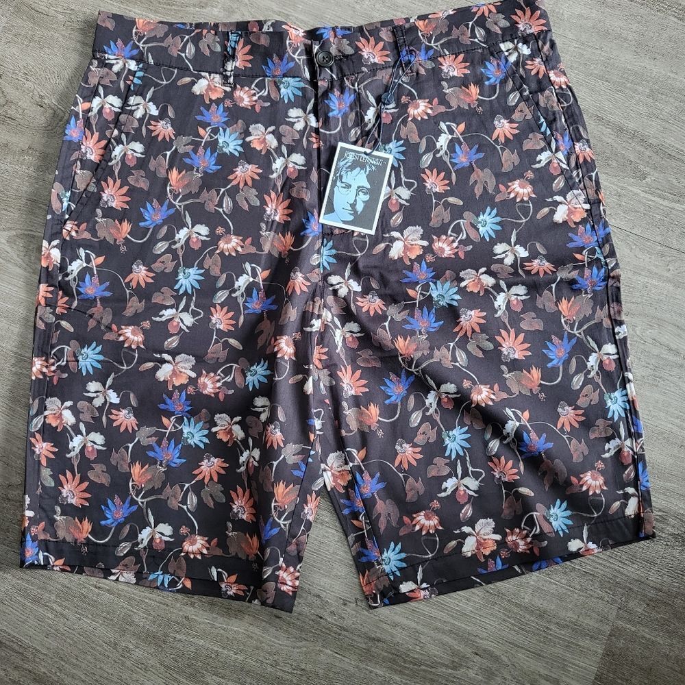 John Lennon shorts 32